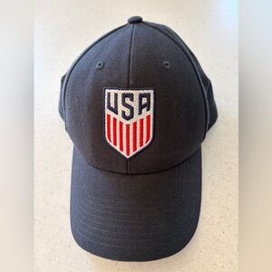 47 Brand USA Soccer Crest Adjustable Baseball Cap. One Sz Red, White & Navy Blue